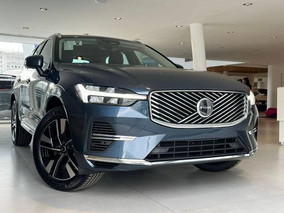 VOLVO XC60 2.0 T8 PHEV PLUS AWD GEARTRONIC